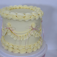 Load image into Gallery viewer, Vintage Cake