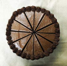 Cargar imagen en el visor de la galería, 9" Cake (Wholesale)