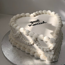 Load image into Gallery viewer, Vintage Cake
